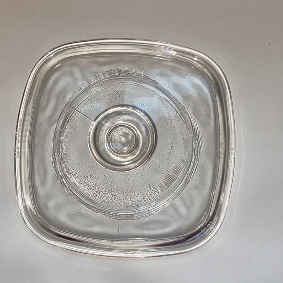 CorningWare 1966 Platinum Filigree Casserole Dish with Lid - Picture 5 of 6